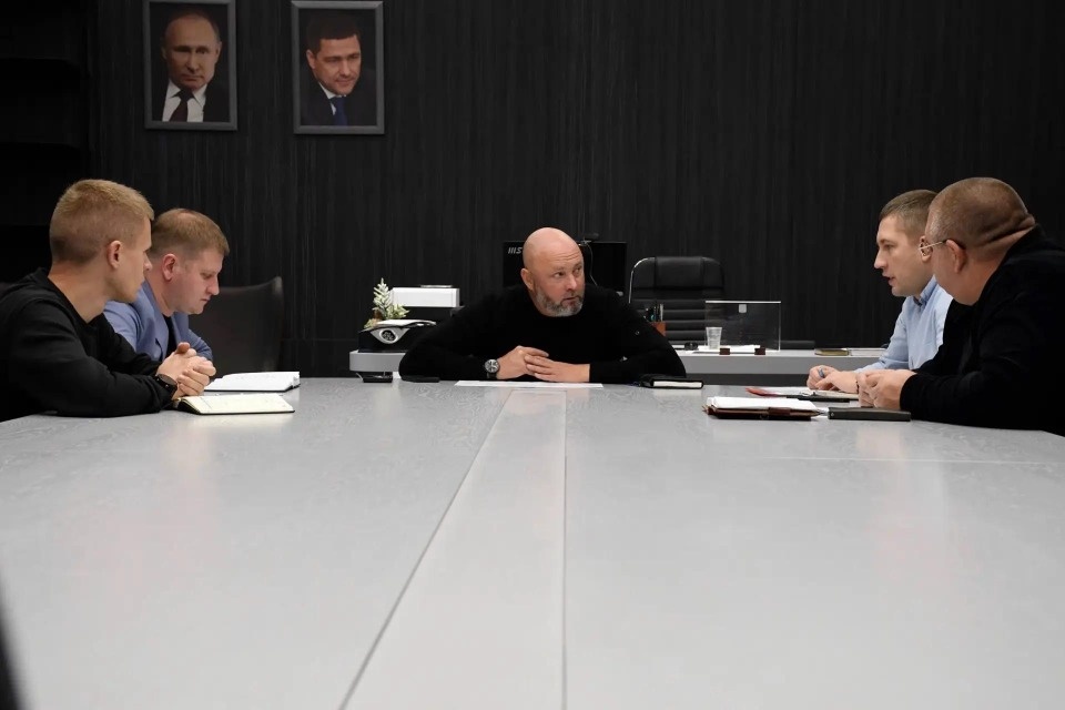 Станислав Стармолотов рассказал о кадровых планах после первой встречи с заместителями 