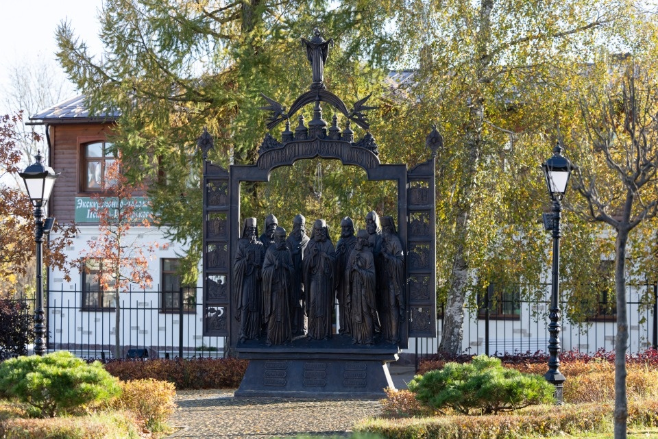 Прогулка по святой обители Прогулка по святой обители