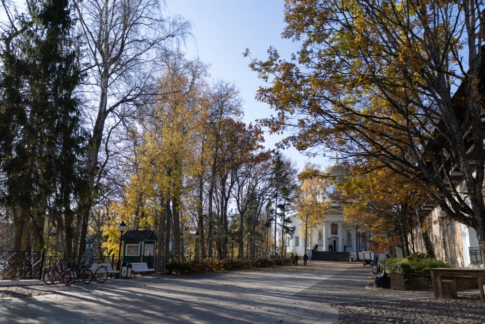 Прогулка по святой обители Прогулка по святой обители