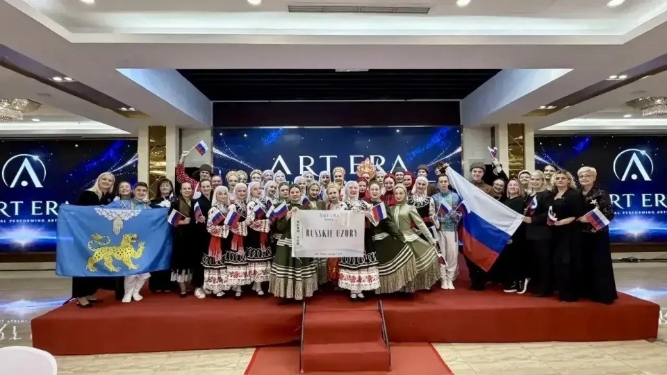 Псковские танцоры покорили Китай номерами «Жар-птица» и «Барыня»