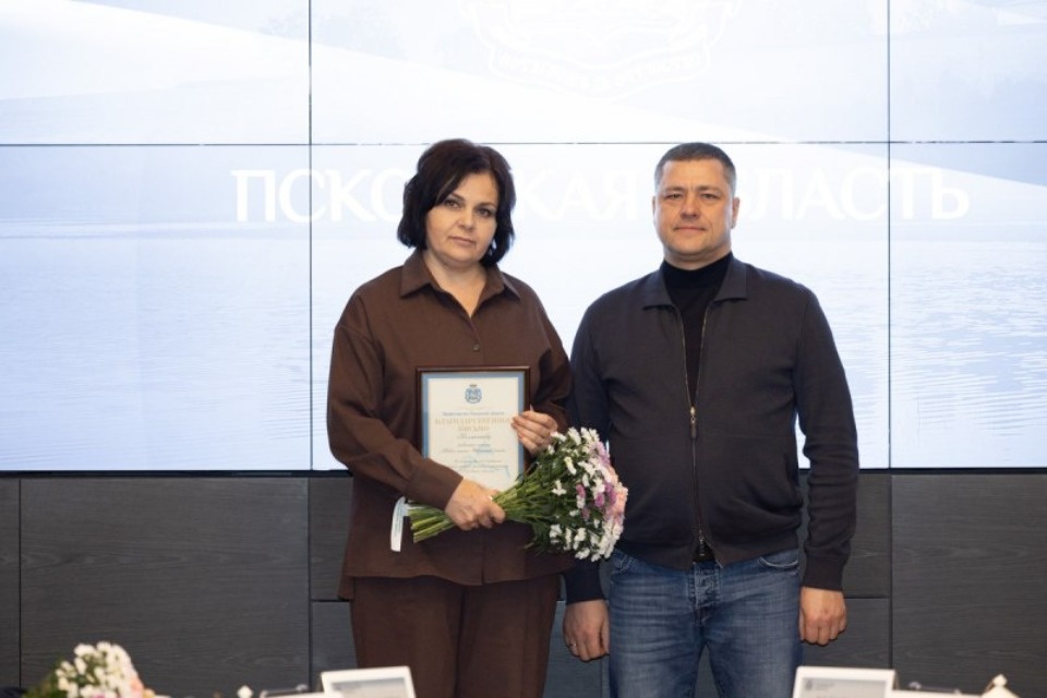 Четыре районные газеты Псковской области получили благодарности губернатора Четыре районные газеты Псковской области получили благодарности губернатора