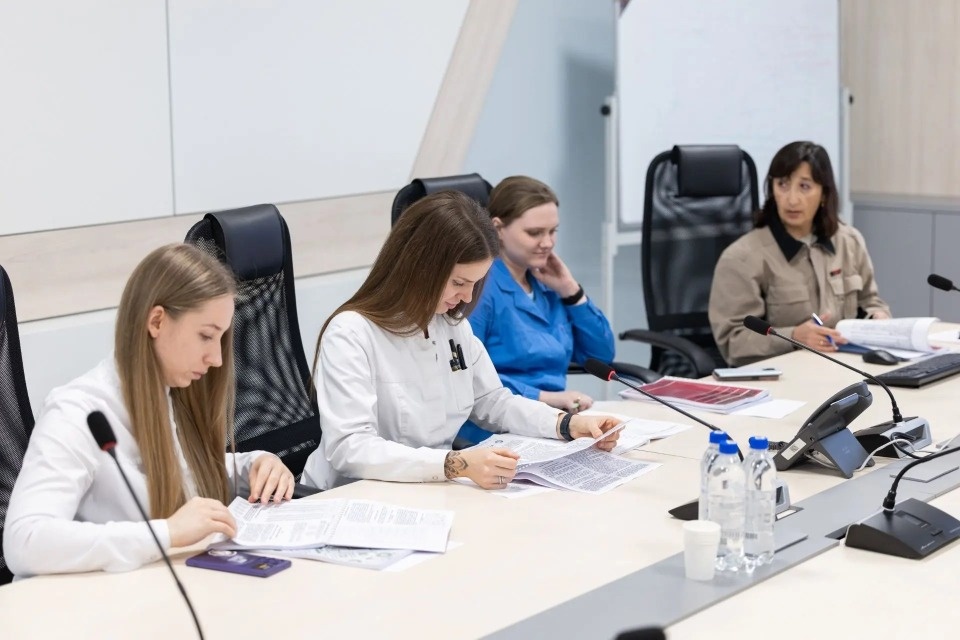 На заводе «Титан-Полимер» стартовала программа профессиональной переподготовки сотрудников лаборатории